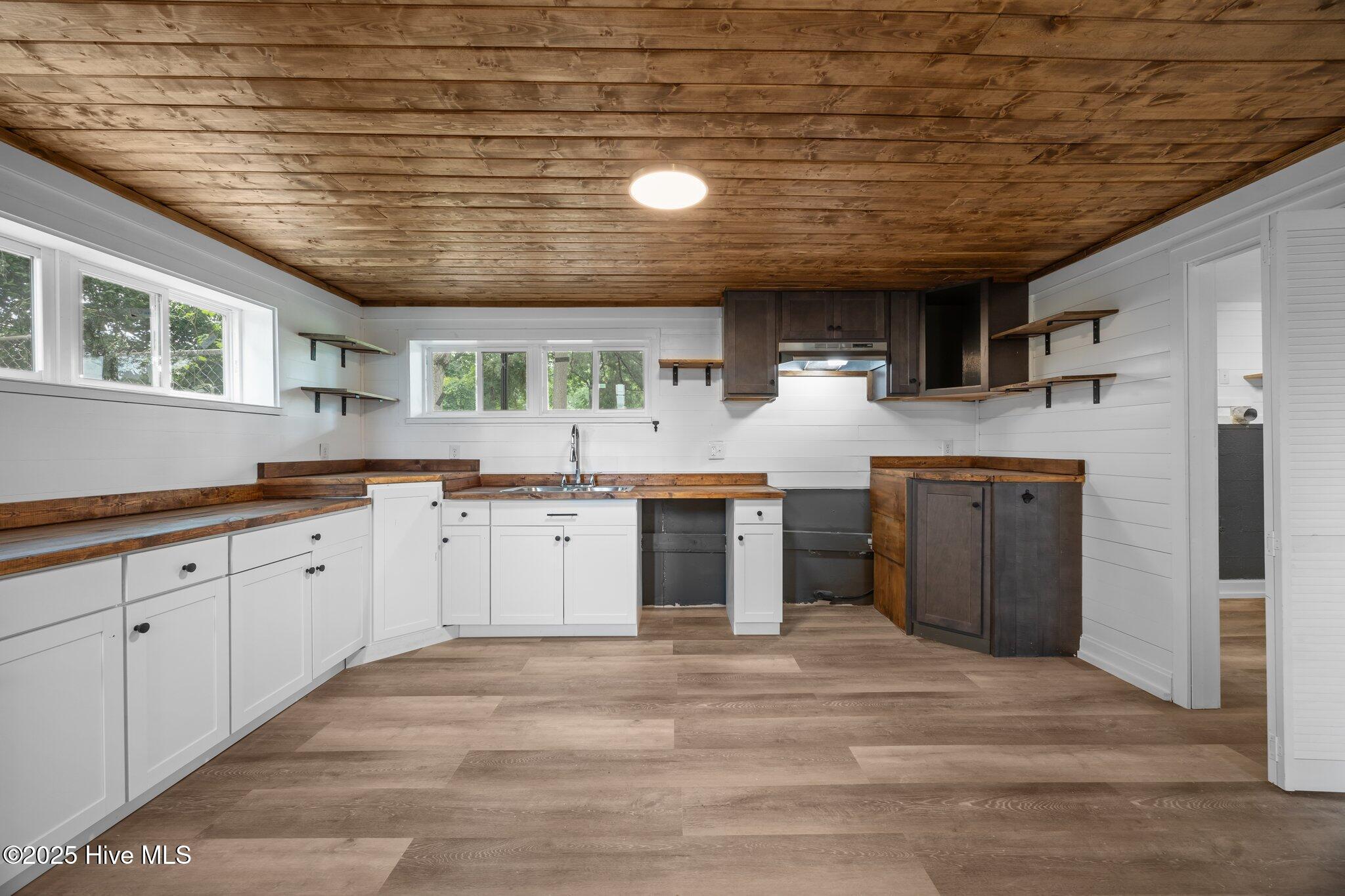 1955 Banks School Road Kinston, NC 28504 - Photo 18 of 45 22-web-or-mls-IMG_5372