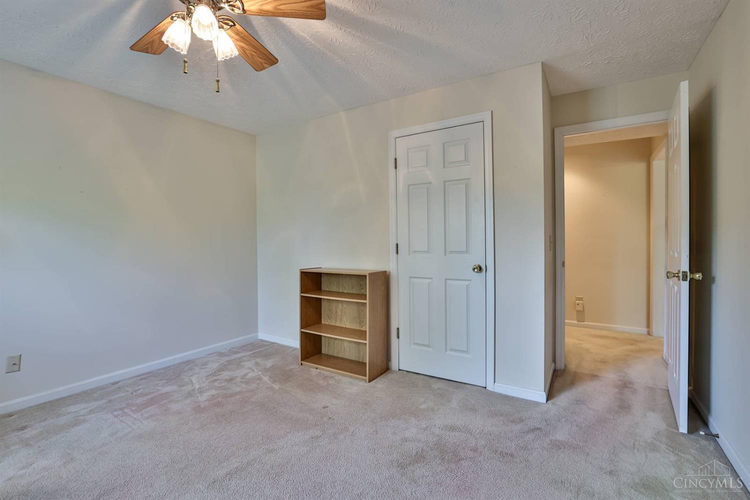 4310 Regency Ridge Court, Unit 208 Cincinnati, OH 45248 - Photo 23 of 30 Gallery Image 23