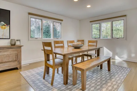 10 Scallop Avenue, East Hampton, NY 11937