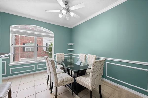 $2,700 | 3410 Skyline Village Drive, Houston, TX 77057