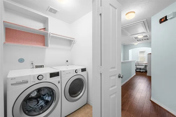 $2,700 | 3410 Skyline Village Drive, Houston, TX 77057