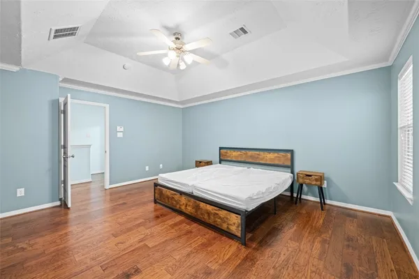 $2,700 | 3410 Skyline Village Drive, Houston, TX 77057
