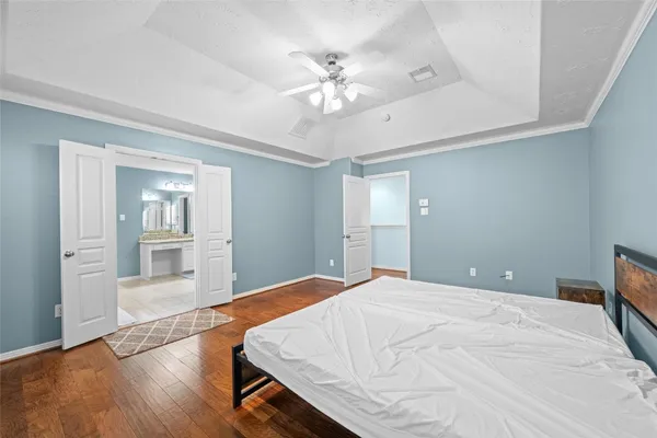 $2,700 | 3410 Skyline Village Drive, Houston, TX 77057