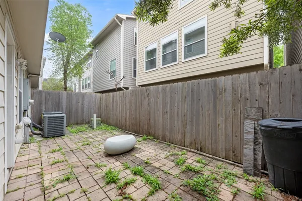 $2,700 | 3410 Skyline Village Drive, Houston, TX 77057