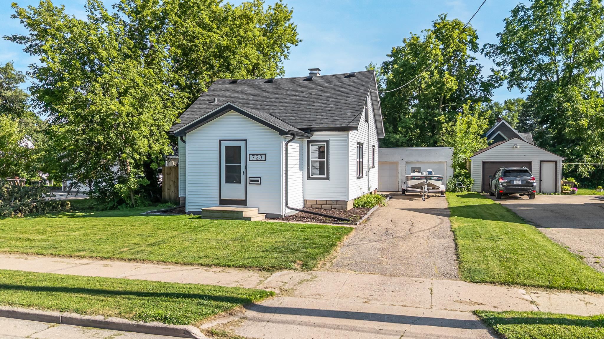 723 West Grant Street Appleton, WI 54914 - Photo 30 of 37