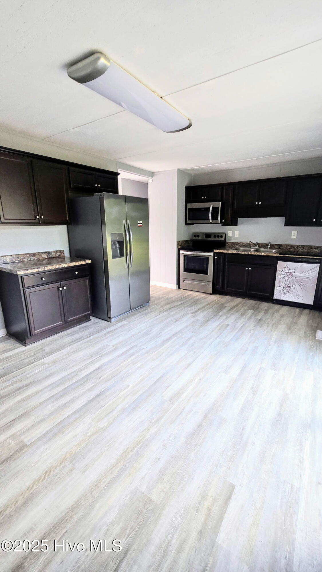 18 Crown Point Road Hubert, NC 28539 - Photo 4 of 25 Gallery Image 4