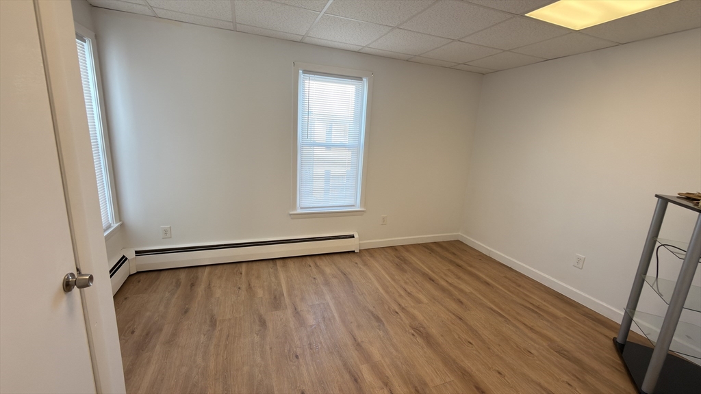 29 South Street, Unit 2 Northborough, MA 01532 - Photo 13 of 19