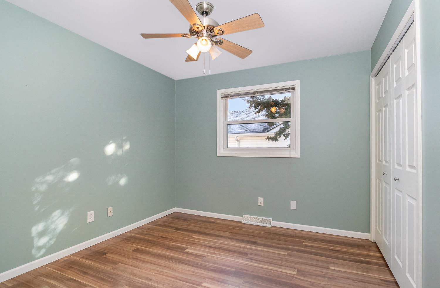 1286 Brandywine Road Crown Point, IN 46307 - Photo 12 of 30 a view of room with window and ceiling fan