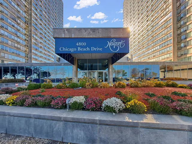 $399,000 | 4800 South Chicago Beach Drive, Unit 100102, Chicago, IL 60615