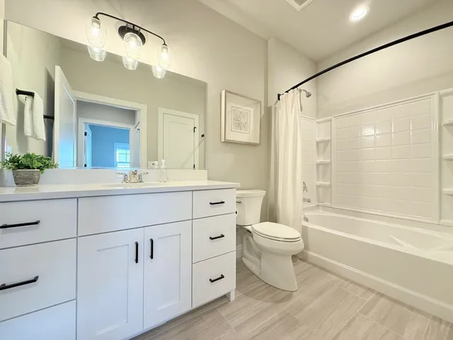 $729,900 | Unit 1 Deer Hollow, DeForest, WI 53532