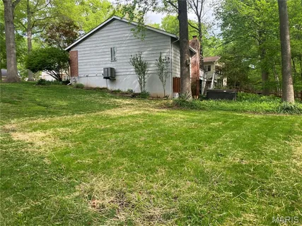 $389,900 | 812 Paquerette Court, Manchester, MO 63021