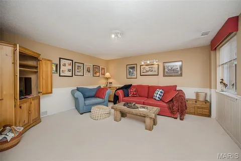 $389,900 | 812 Paquerette Court, Manchester, MO 63021