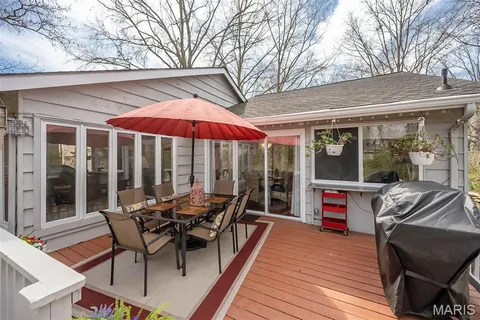 $389,900 | 812 Paquerette Court, Manchester, MO 63021