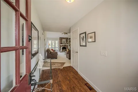$389,900 | 812 Paquerette Court, Manchester, MO 63021