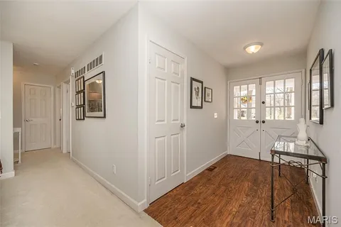 $389,900 | 812 Paquerette Court, Manchester, MO 63021