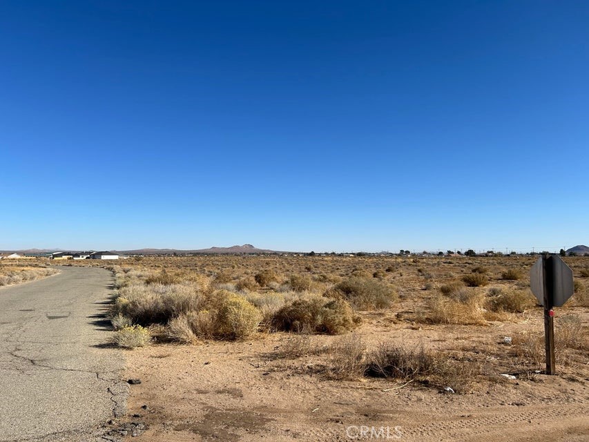 2880 Neuralia Road Mojave, CA 93501 - Photo 5 of 5