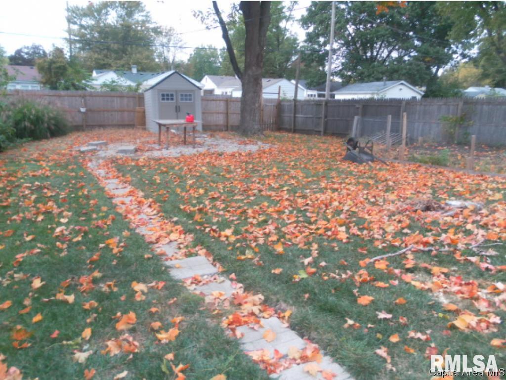 1617 North 20th Street Springfield, IL 62702 - Photo 13 of 15