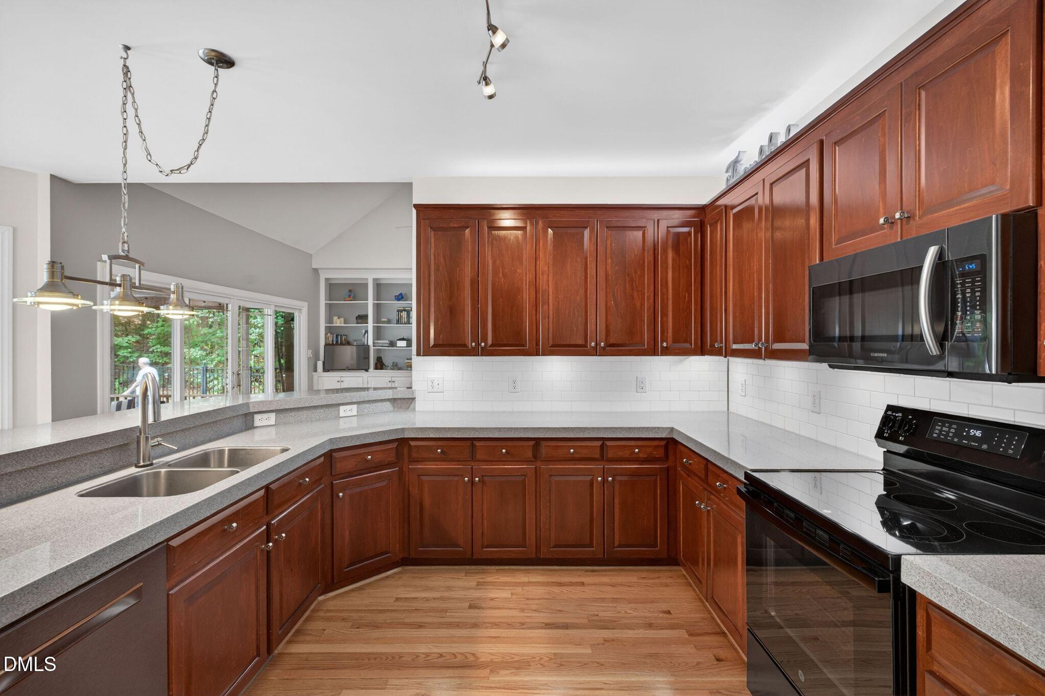 11912 Pembridge Lane Raleigh, NC 27613 - Photo 51 of 86