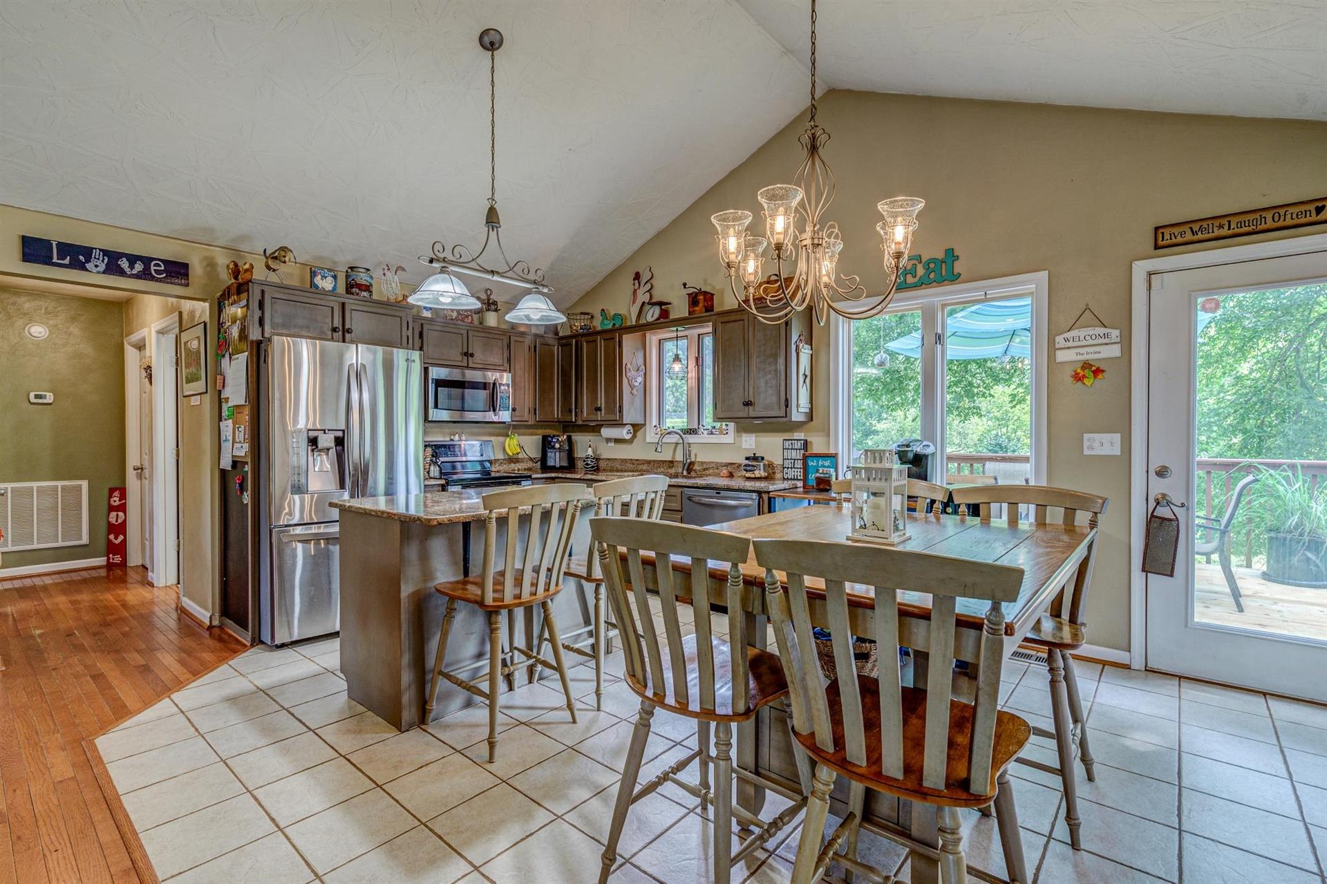 3480 Saunders Road Vinton, VA 24179 - Photo 11 of 40 09-Saunders Rd 005