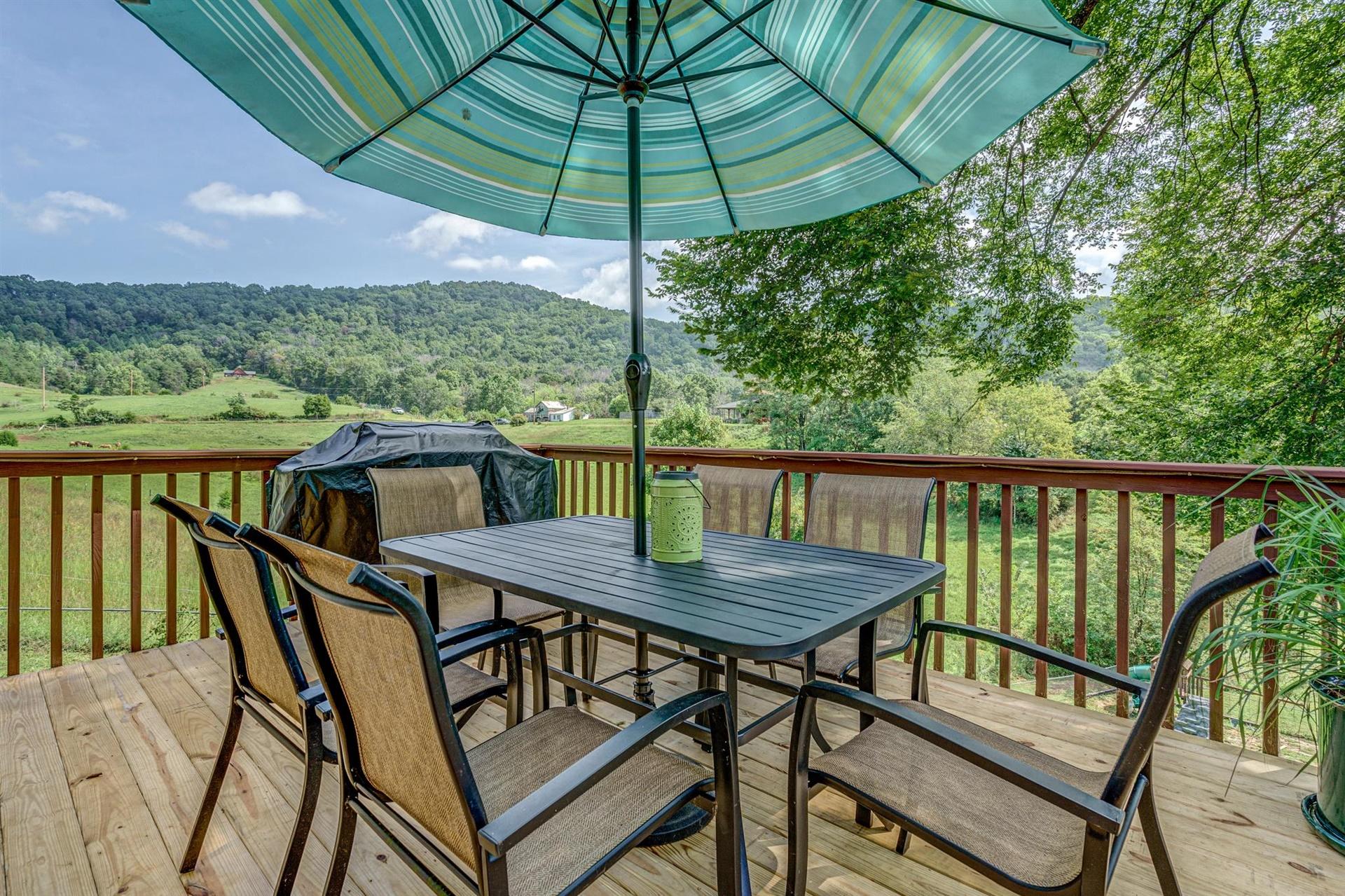3480 Saunders Road Vinton, VA 24179 - Photo 15 of 40 13-Saunders Rd 009