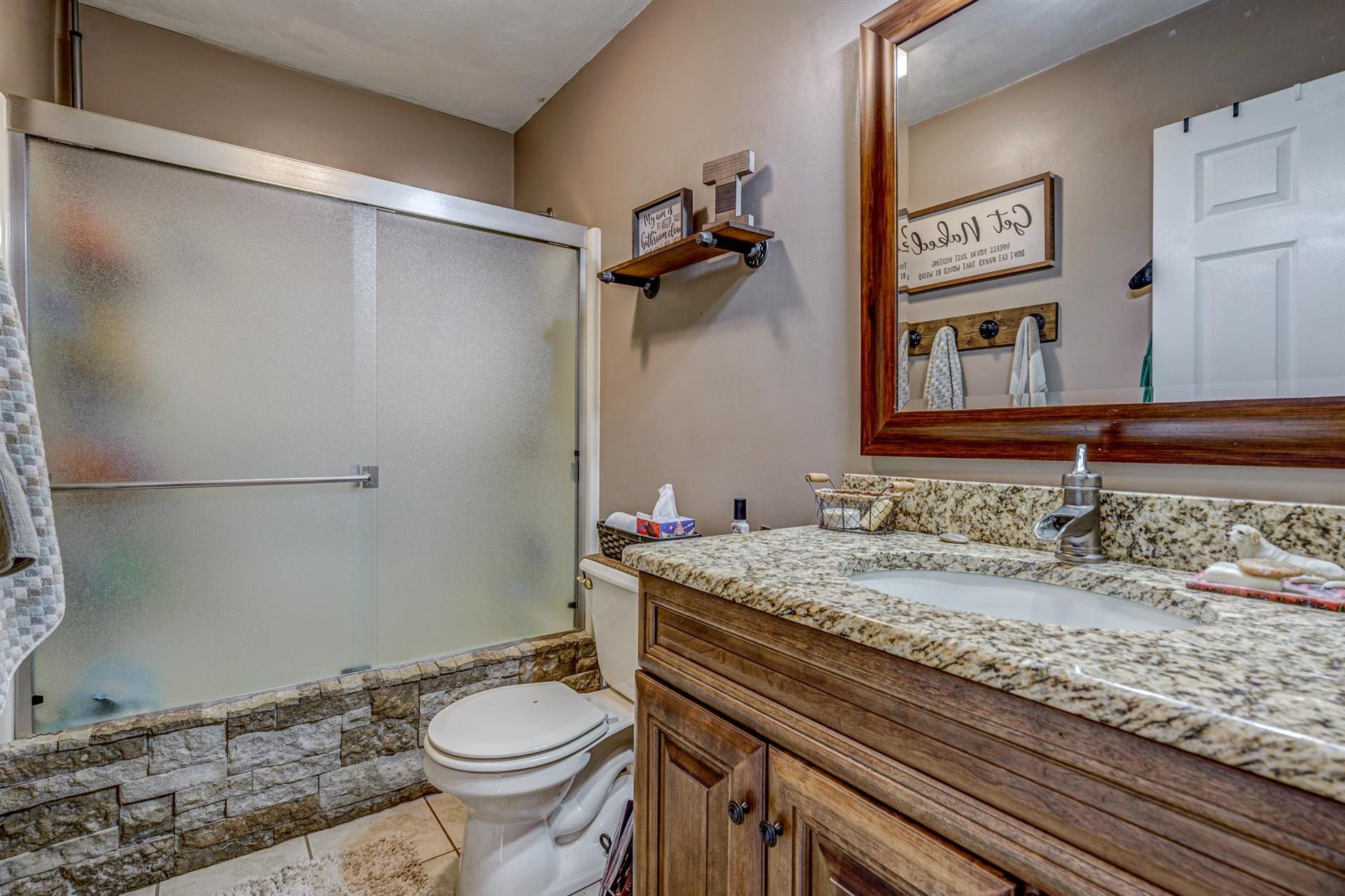 3480 Saunders Road Vinton, VA 24179 - Photo 20 of 40 18-Saunders Rd 014