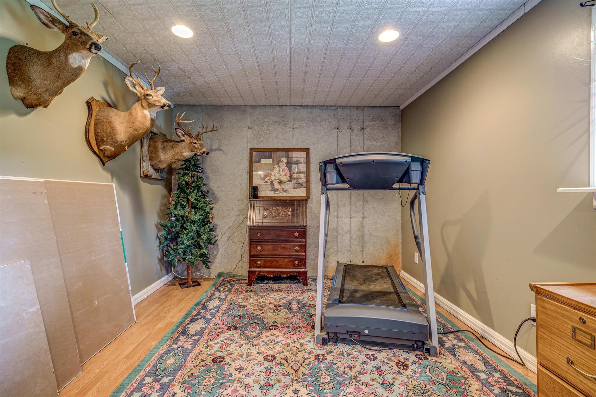 3480 Saunders Road Vinton, VA 24179 - Photo 28 of 40 26-Saunders Rd 022