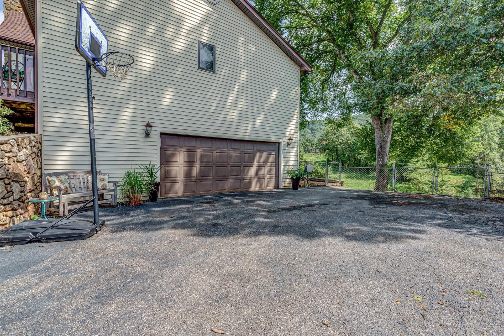 3480 Saunders Road Vinton, VA 24179 - Photo 30 of 40 28-Saunders Rd 028