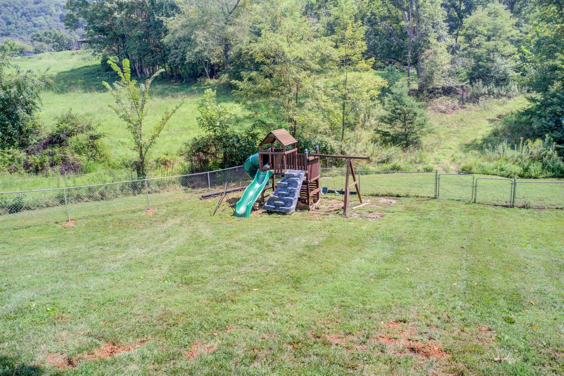 3480 Saunders Road Vinton, VA 24179 - Photo 36 of 40 34-090220200006