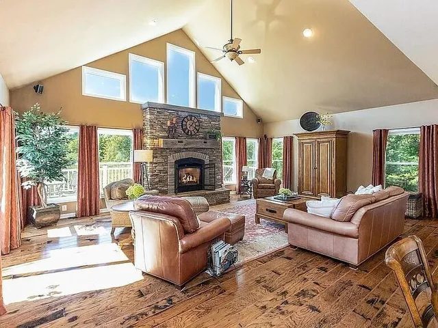 $849,900 | 3518 East Long Lake Road, Harrison, MI 48625