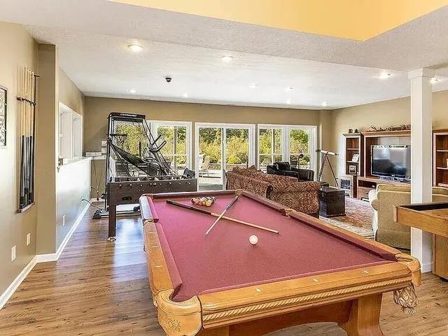 $849,900 | 3518 East Long Lake Road, Harrison, MI 48625