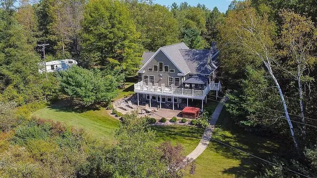 $849,900 | 3518 East Long Lake Road, Harrison, MI 48625