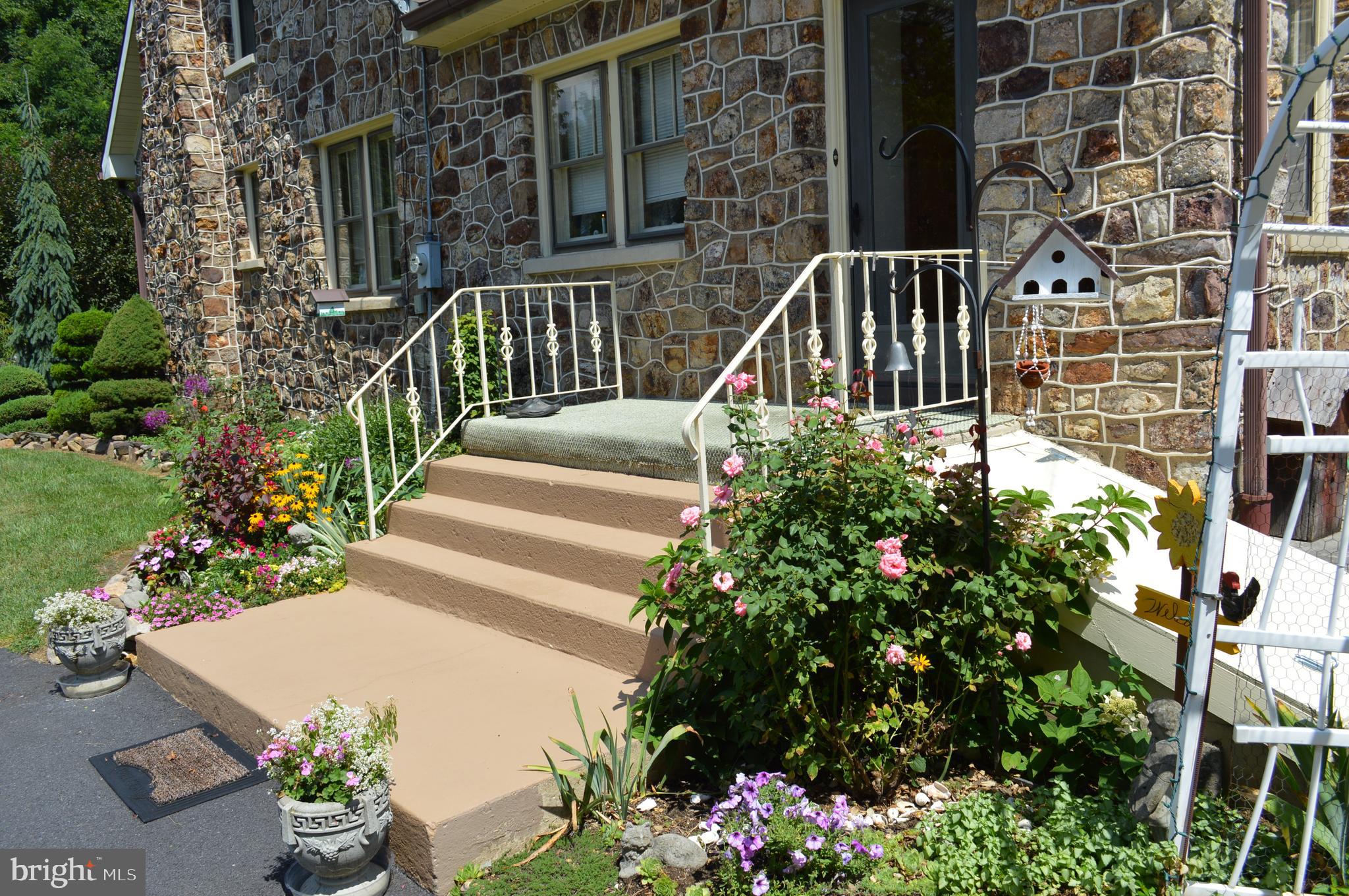 3763 Spring Road Carlisle, PA 17013 - Photo 4 of 80 Gallery Image 4
