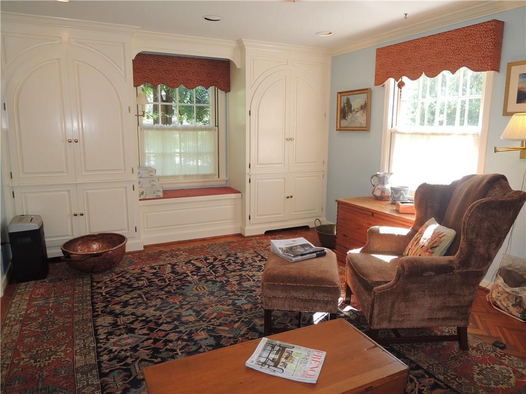 665 Osage Road Mt. Lebanon, PA 15243 - Photo 9 of 15 Gallery Image 9