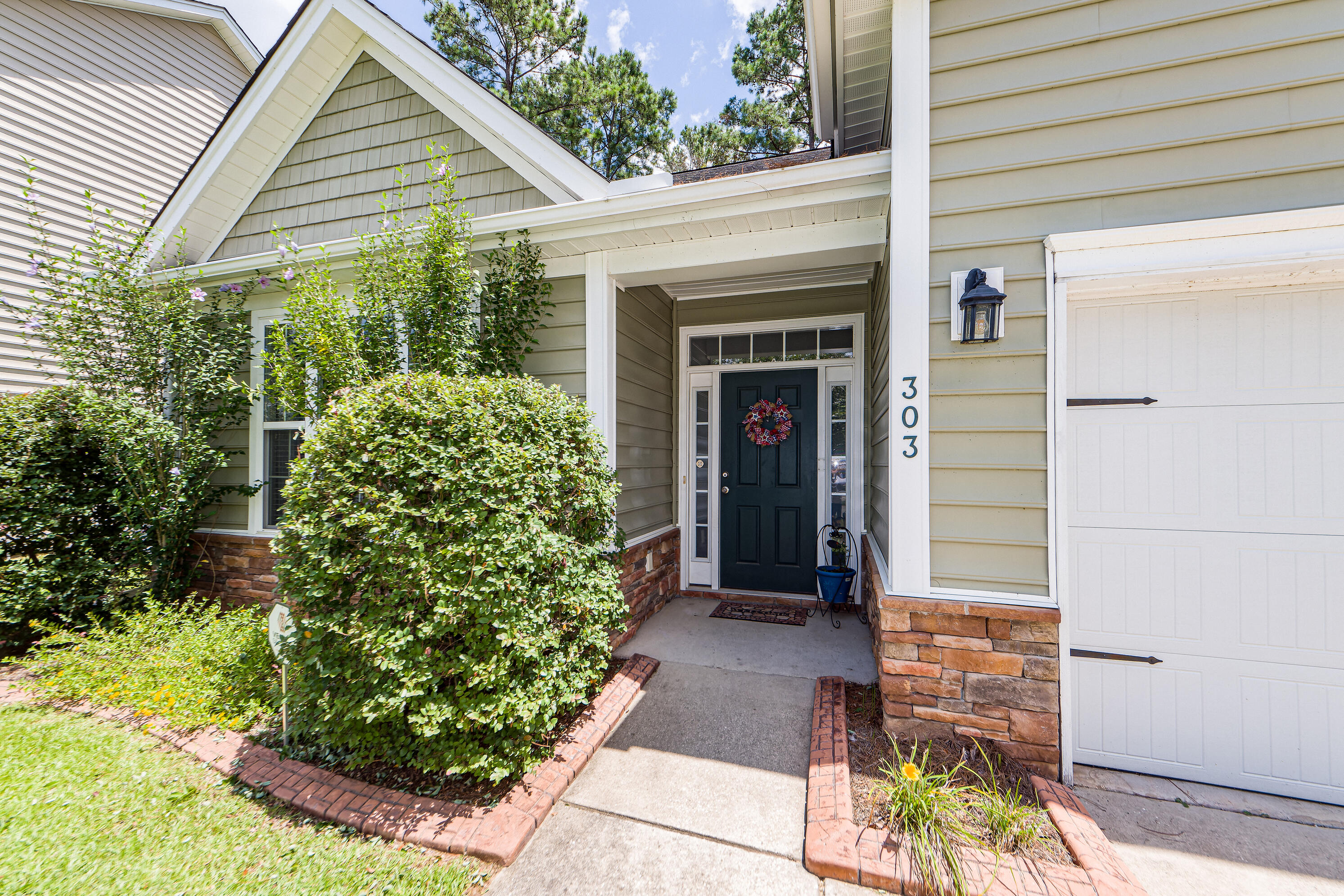 303 Freeland Way Moncks Corner, SC 29461 - Photo 2 of 46 02