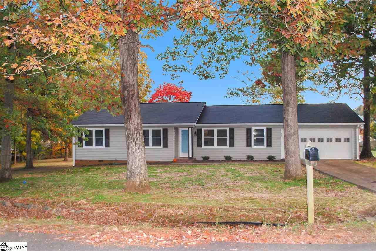 305 Timberlane Road Greer, SC 29651 - Photo 1 of 19 Gallery Image 1