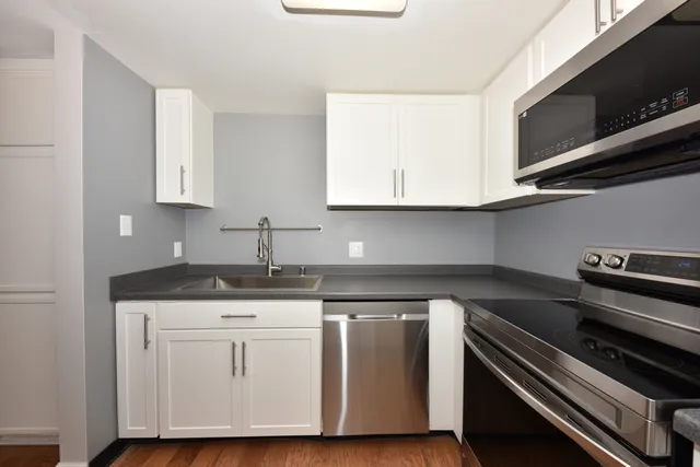 $224,900 | 1633 North Prospect Avenue, Unit 10C, Milwaukee, WI 53202