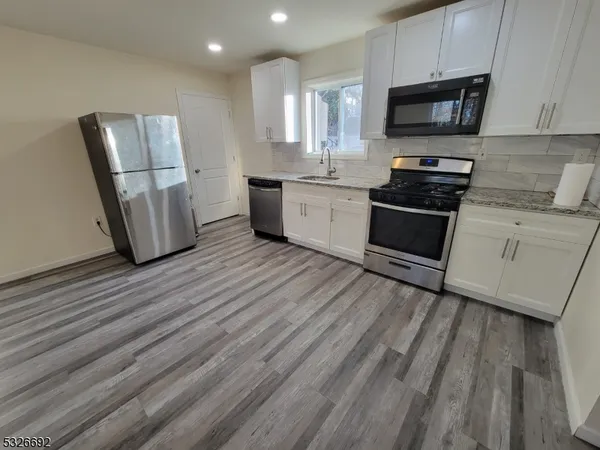 $3,000 | 46 Garret Street, Paterson, NJ 07501