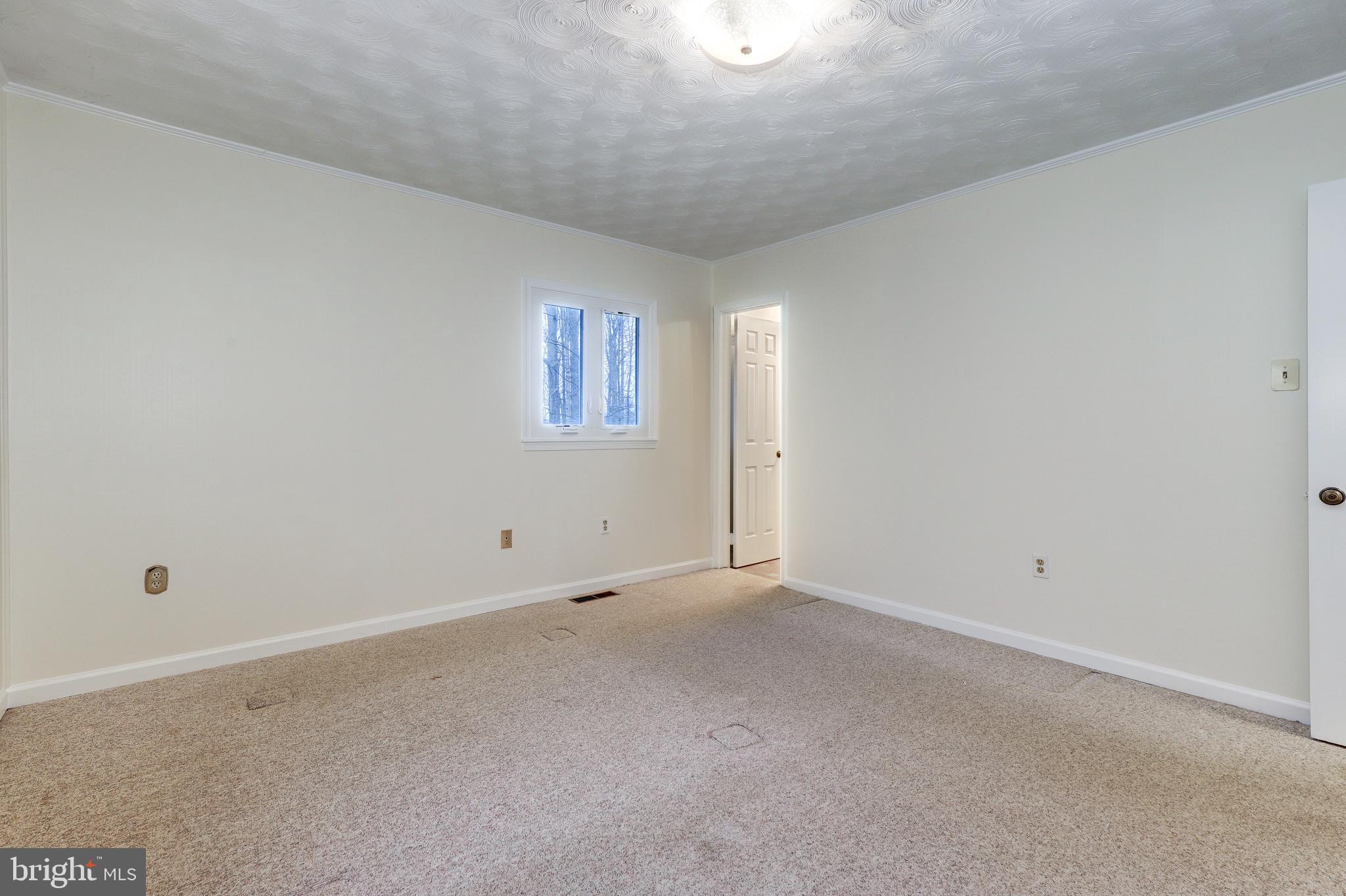 5562 Snow Mountain Road Broad Run, VA 20137 - Photo 26 of 46 Master Bedroom