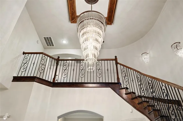 $785,000 | 917 Wood Hollow Way, DeSoto, TX 75115