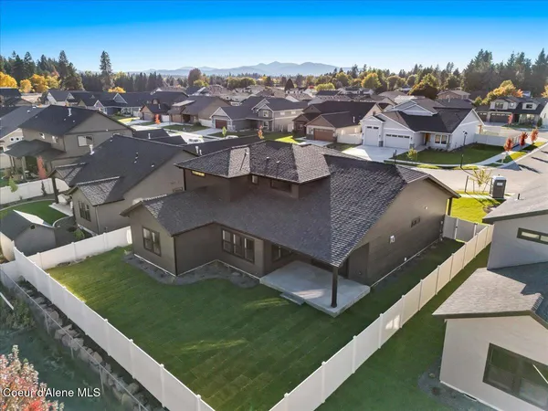 $1,175,000 | 9345 Secretariat Lane, Hayden, ID 83835