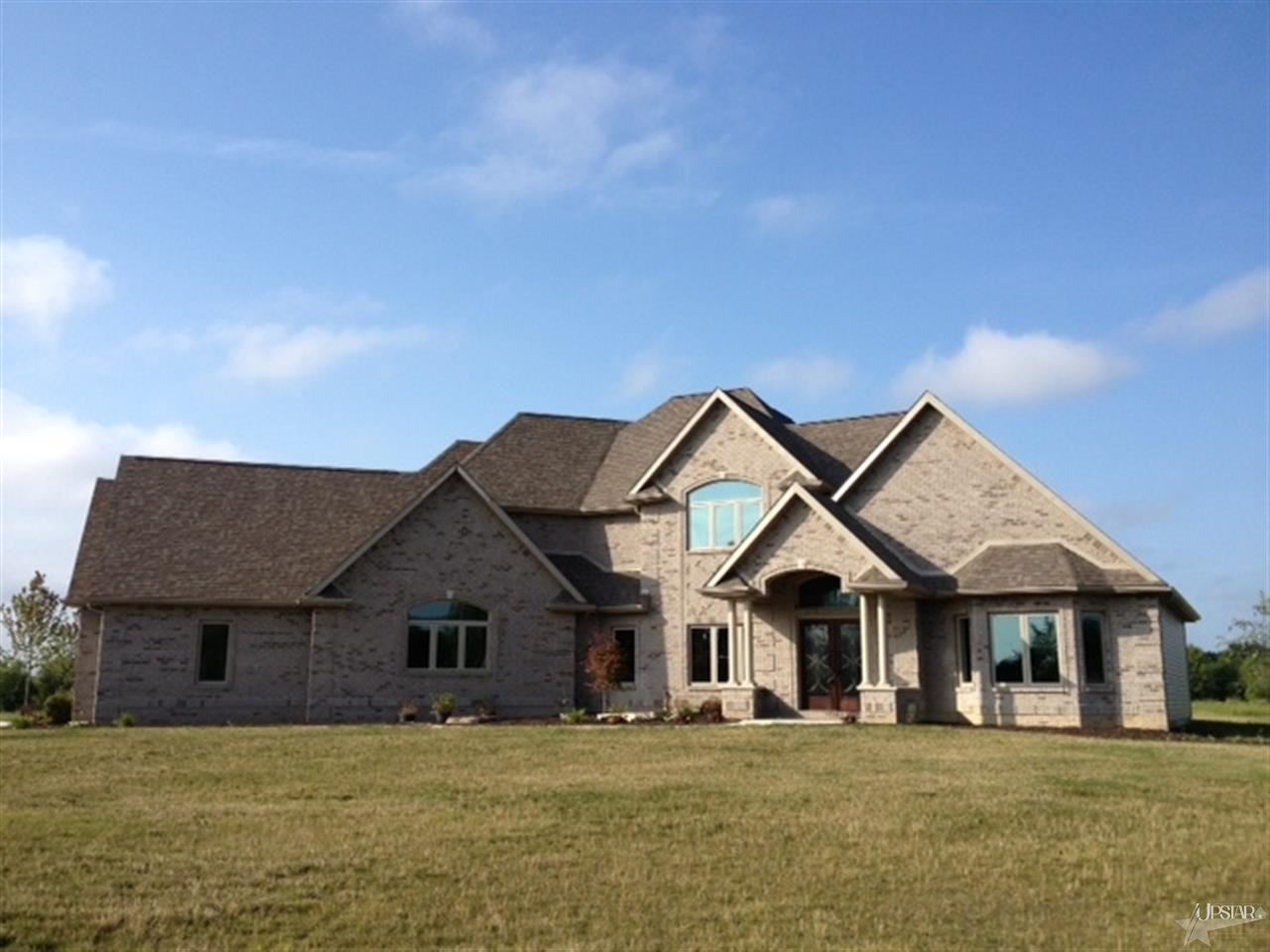 17071 Viberg Road Leo, IN 46765 - Photo 2 of 28 Gallery Image 2
