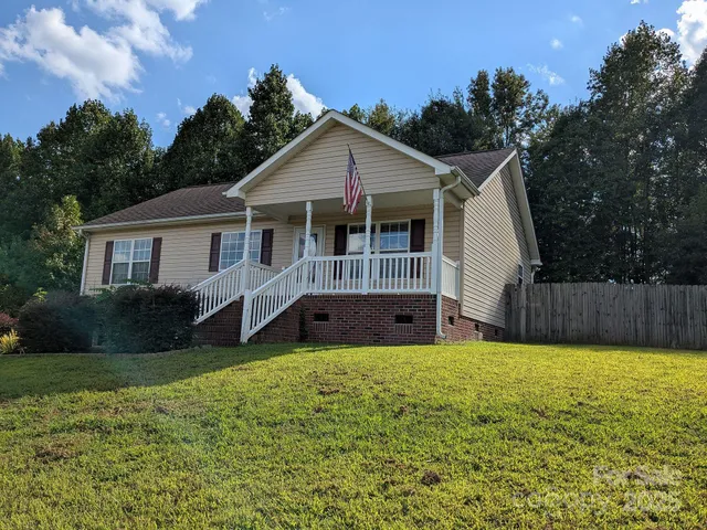 $315,000 | 1221 Woodpecker Drive, Clover, SC 29710