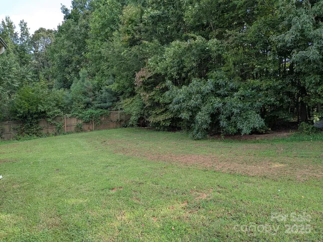 $315,000 | 1221 Woodpecker Drive, Clover, SC 29710