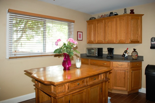 19 South Oltendorf Road Streamwood, IL 60107 - Photo 7 of 15
