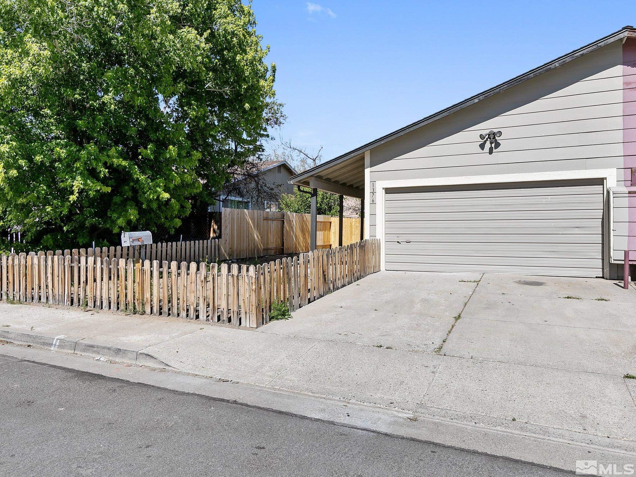 1376 Butler Street Reno, NV 89512 - Photo 3 of 22 Photo 3