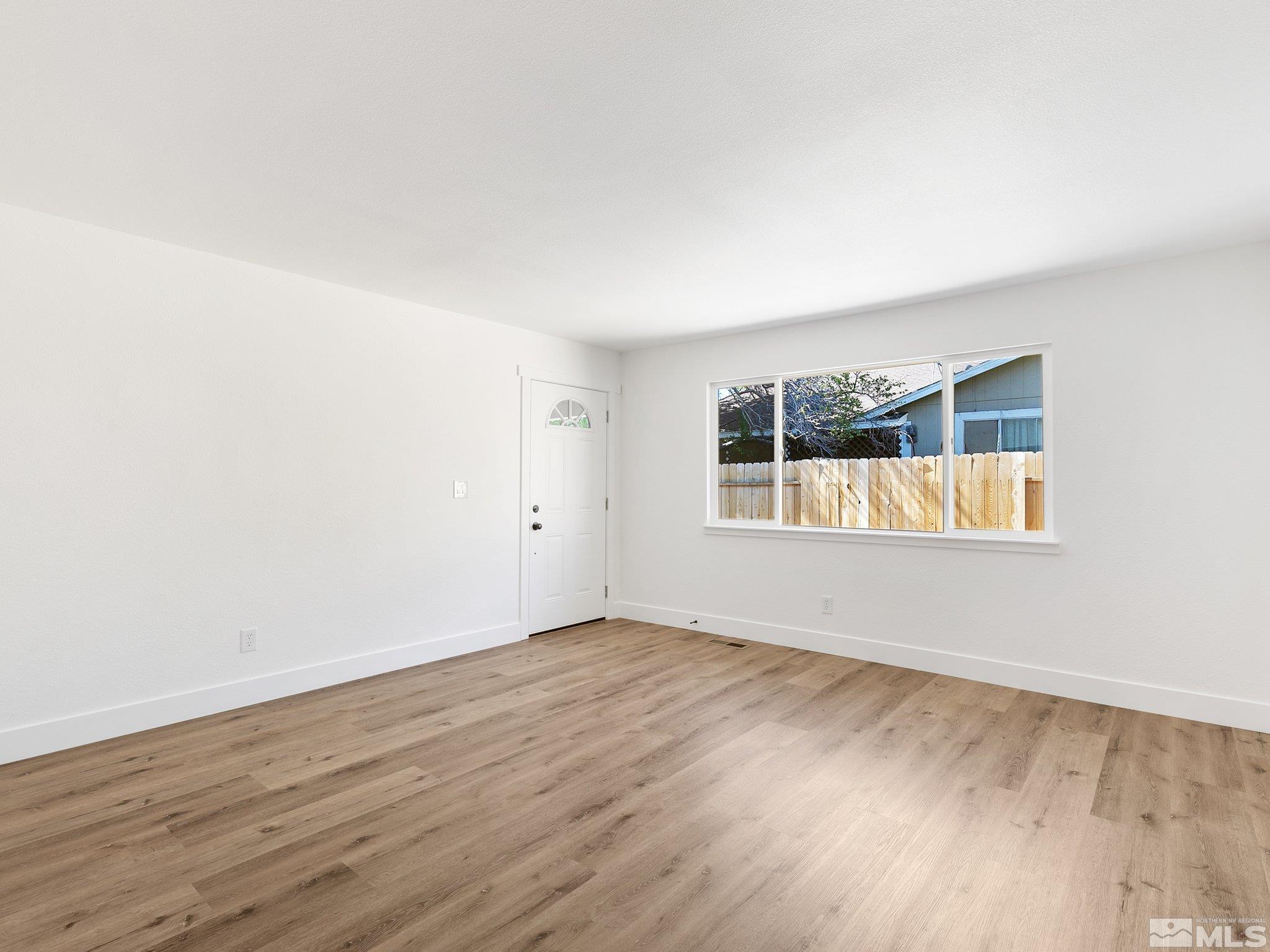 1376 Butler Street Reno, NV 89512 - Photo 5 of 22 Photo 5