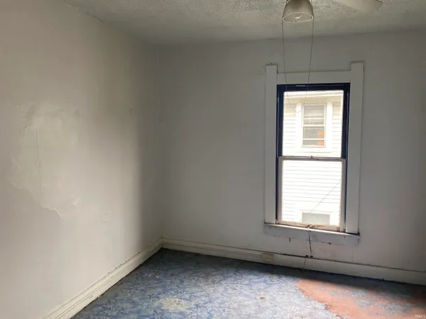 $89,000 | 1001-1003 South 8th Street, Richmond, IN 47374