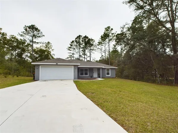 $1,800 | 10102 Southwest 188th Circle, Dunnellon, FL 34432
