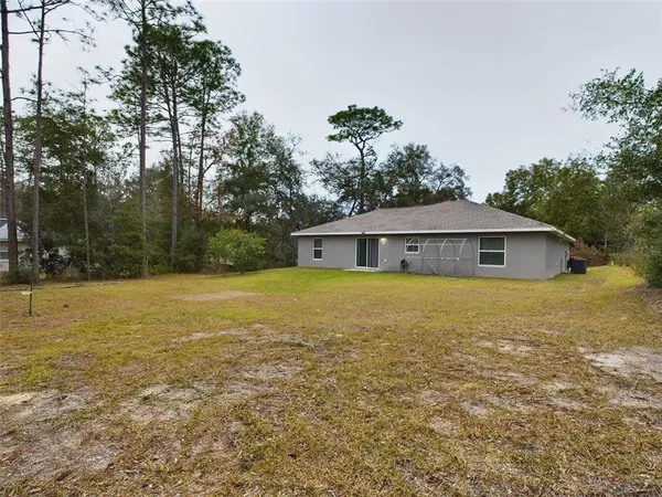 $1,800 | 10102 Southwest 188th Circle, Dunnellon, FL 34432