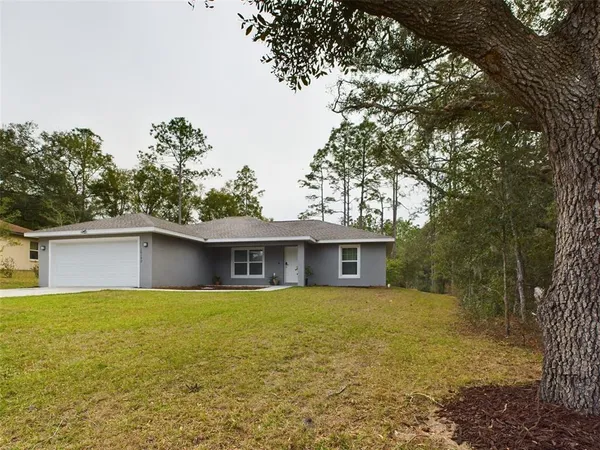 $1,800 | 10102 Southwest 188th Circle, Dunnellon, FL 34432